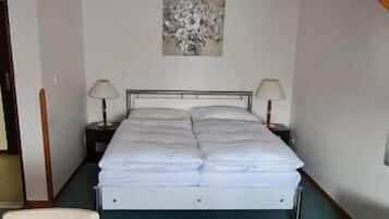 Habitación junior | 1 dormitorio, ropa de cama hipoalergénica, minibar
