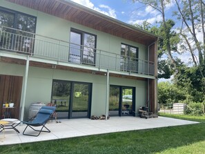 Terrace/patio - Maison d’architecte en bois (Chevry)