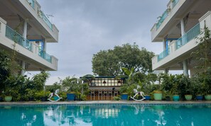 Outdoor pool - Da Bungalow - A Vacation Abode (Agra)