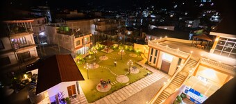 Baranda Restro and Events