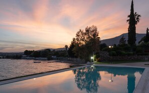 Exterior - Eretria Luxurious Seafront Villa (Chalcis)