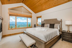 6 habitaciones, escritorio, tabla de planchar con plancha y wifi 