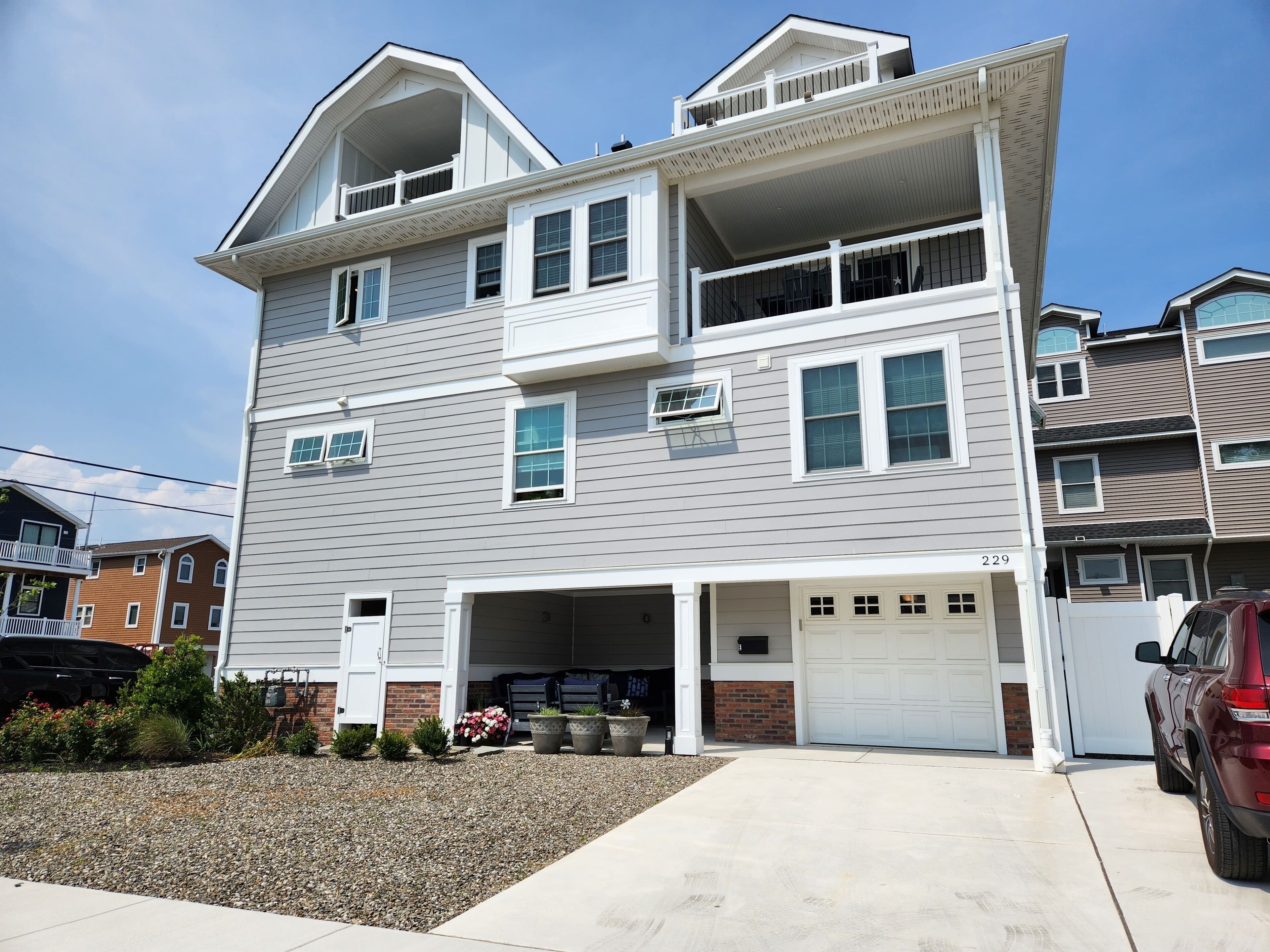 New Rental Listing Sleeps 8