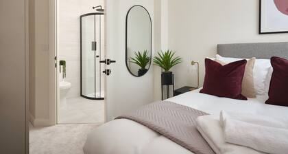 Fulham Hestercombe House by Viridian Apartments