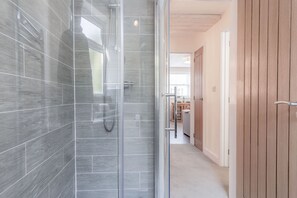 Apartment (1 Bedroom) | Bathroom - Myrtle - 1 Bedroom Apartment - Saundersfoot (Saundersfoot)