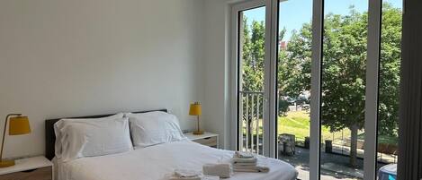 1 slaapkamer, een strijkplank/strijkijzer, wifi, beddengoed