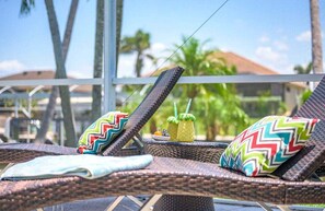 Property grounds - Feeling TipSea - Boat Dock - Living and Family Roo (Cape Coral)