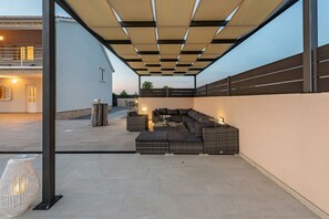 Villa, 4 Bedrooms, Private Pool, Mountain View | Balcony