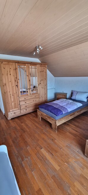 3 slaapkamers, gratis wifi, beddengoed