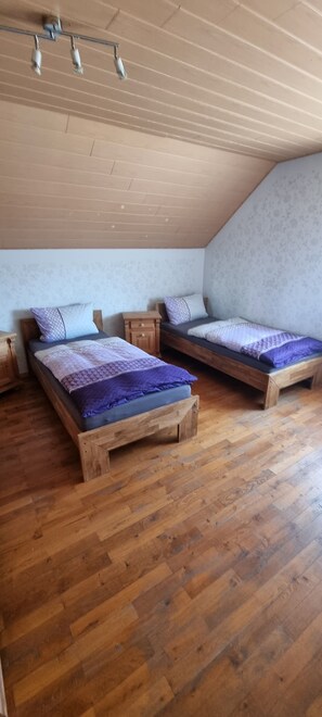 3 soverom, wi-fi (inkludert) og sengetøy