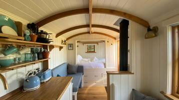 1 多间卧室、熨斗/熨衣板、免费 WiFi、床单