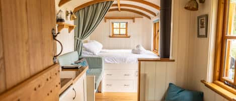 1 Schlafzimmer, BĂŒgeleisen/BĂŒgelbrett, kostenloses WLAN, BettwĂ€sche