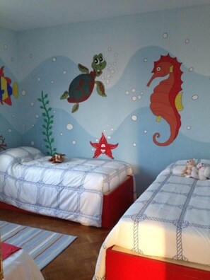 2 bedrooms, iron/ironing board, WiFi, bed sheets - Venice Lido apartment with terrace and canal view. Very central area (Lido)