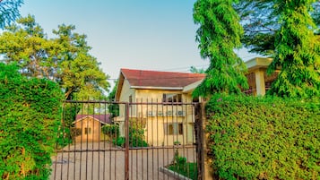 Fachada da propriedade