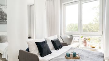 City Studio | Living area | 43-inch LCD TV with digital channels, TV, Netflix