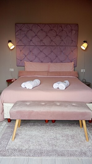 3 bedrooms, iron/ironing board, travel cot, free WiFi