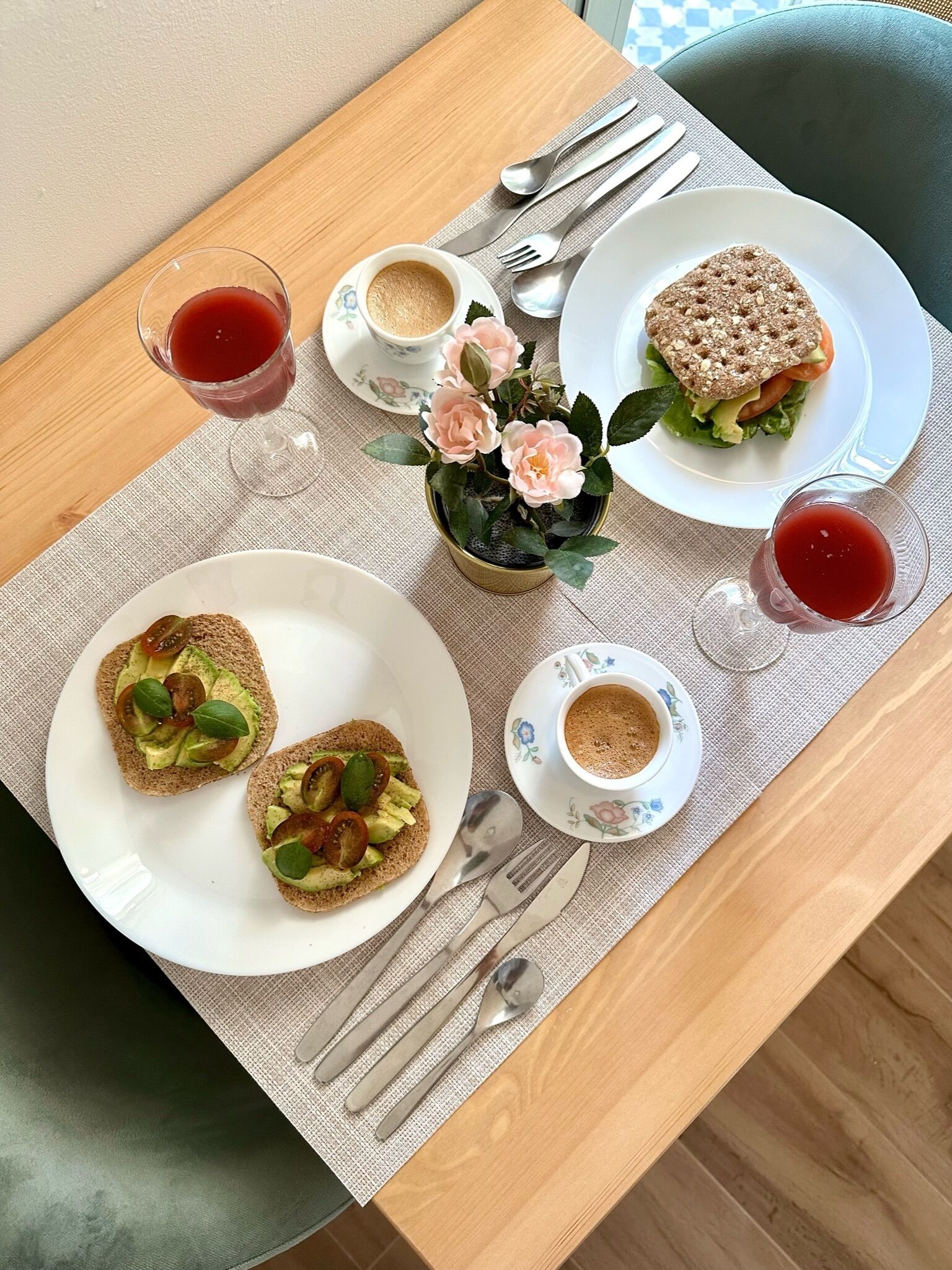 Foto - Casa Secunda Romar