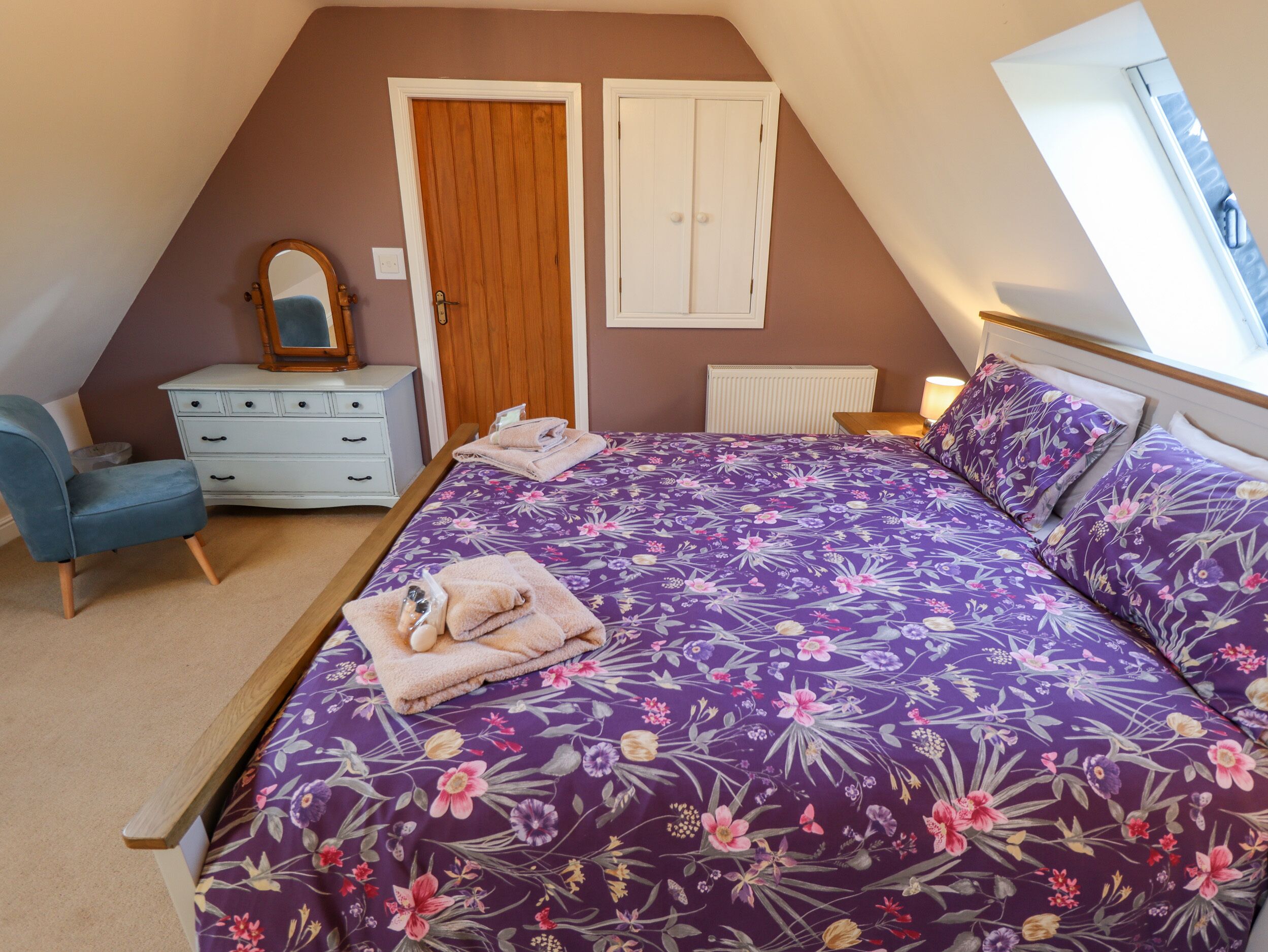 1 bedroom, individually decorated, individually furnished, free WiFi