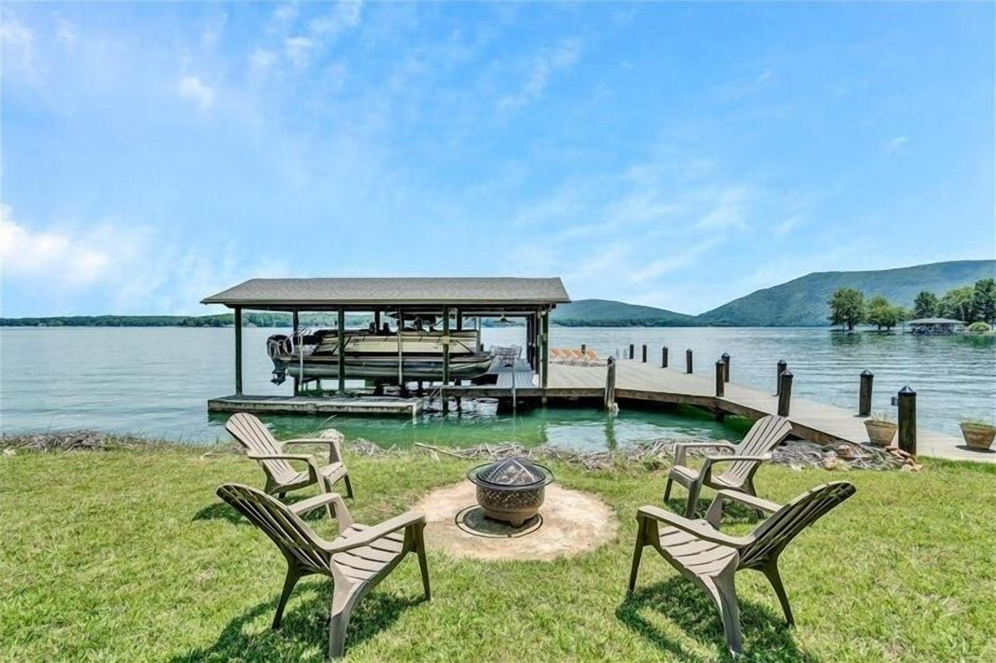 Lake Therapy offers a great, waterfront house on an AMAZING piece of property!