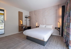 Double Room, Accessible | Desk, soundproofing, free WiFi, bed sheets - B&B HOTEL Cluses Sud (Cluses)