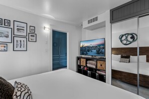 1 dormitorio, tabla de planchar con plancha, wifi gratis y ropa de cama