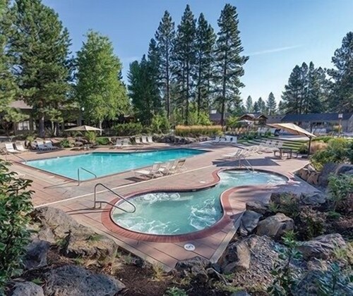 New! Condo at 7th Mtn Resort ~ Year Round Heated Pools ~ Close to Bachelor!