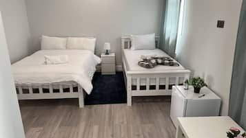 Apartment | 1 bedroom, iron/ironing board, free WiFi, bed sheets