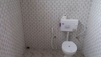 Cottage, 1 Queen Bed, Mountain View | Bathroom