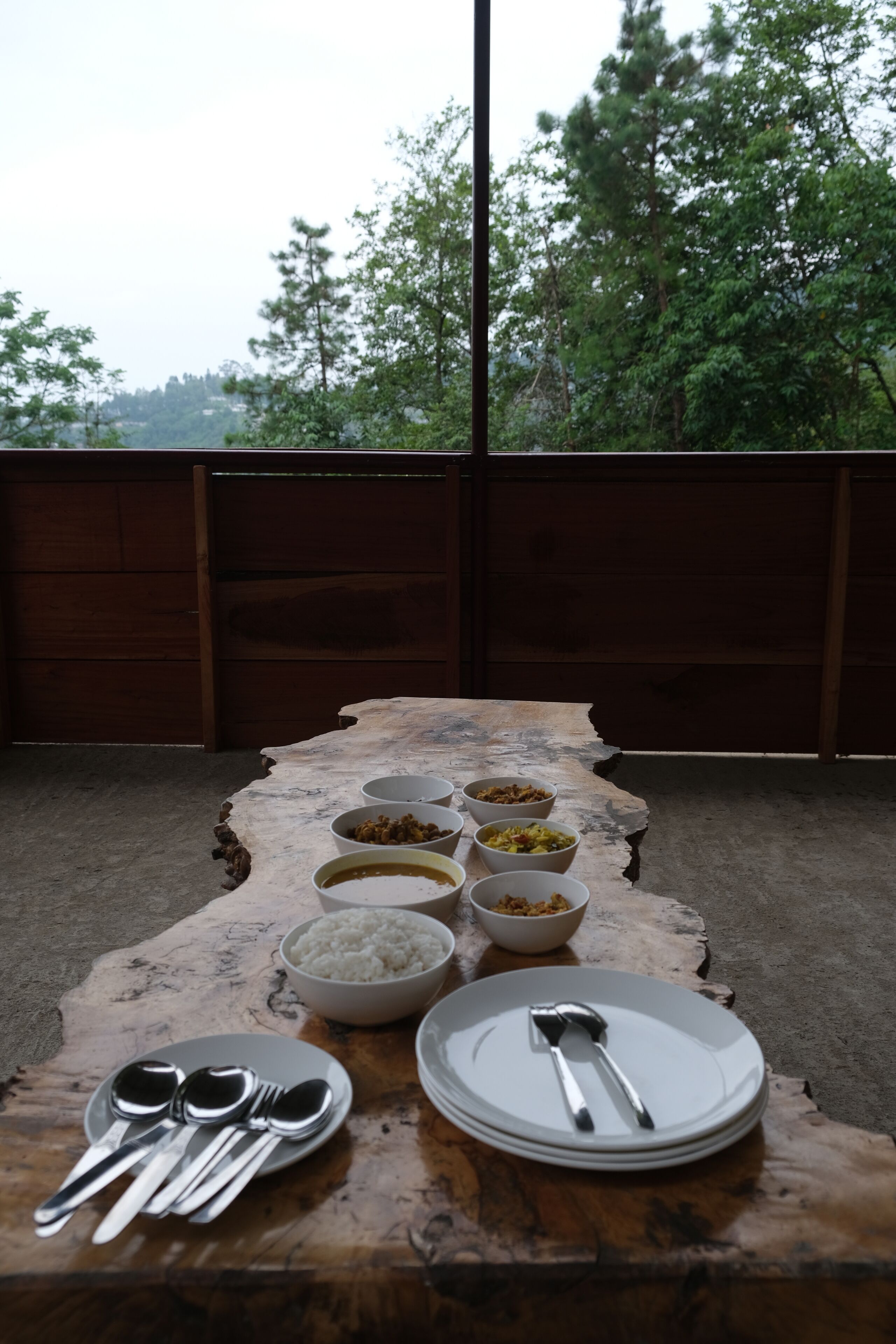 Daily local cuisine breakfast (INR 500 per person)