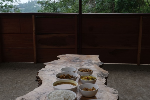 Daily local cuisine breakfast (INR 500 per person)