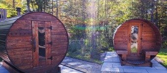 CHALET LAKAY / Spa, Pool, Sauna, Billiards, Trails / 25 min from Quebec