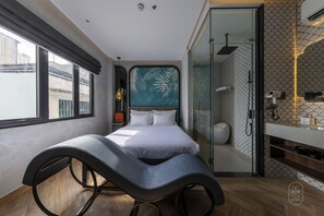 Doppia Deluxe | Biancheria da letto di alta qualità, materassi a doppio strato, minibar