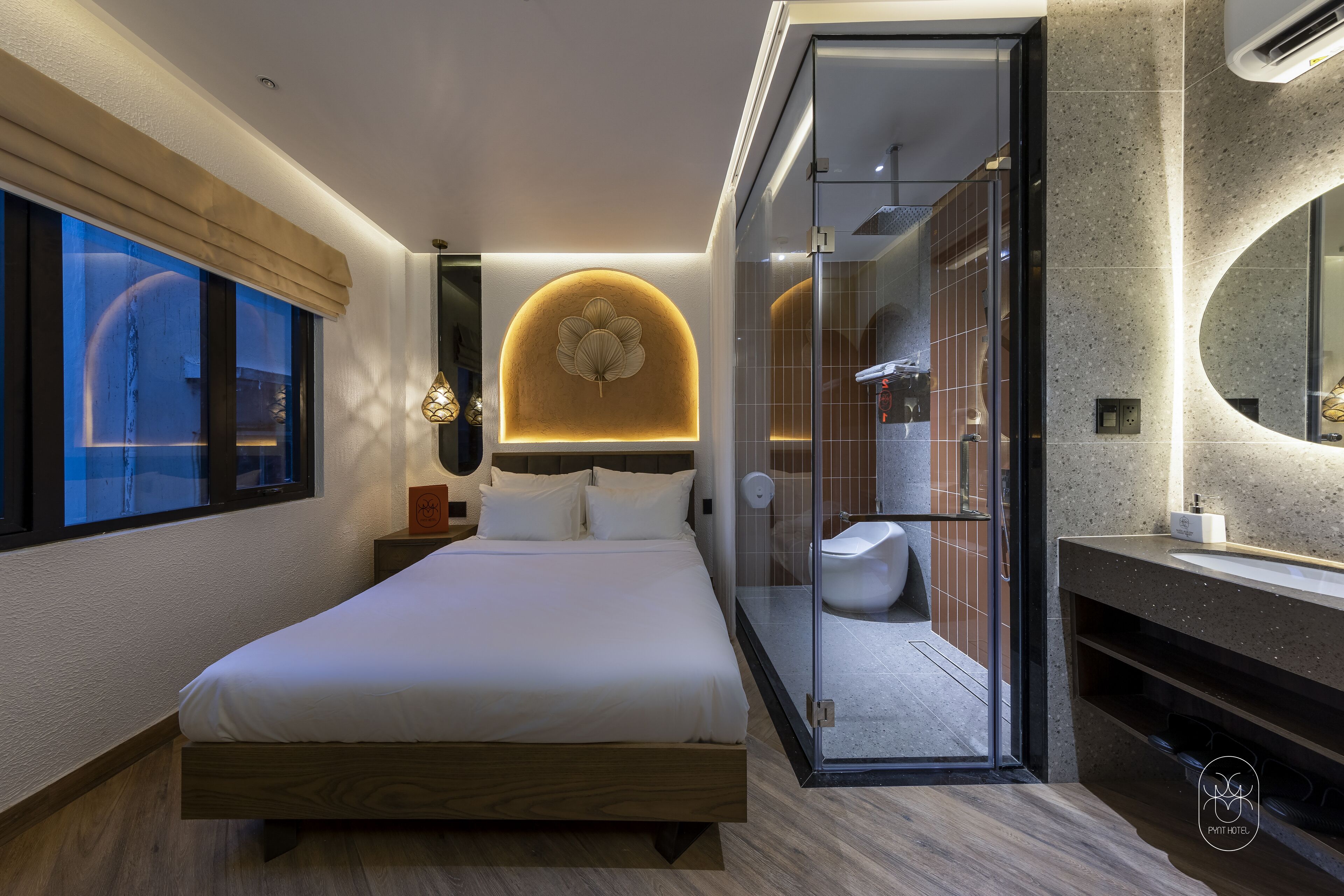 Deluxe Double Room | Premium bedding, pillowtop beds, minibar, individually decorated