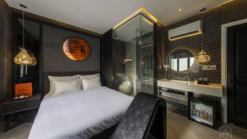 Deluxe-Doppelzimmer | Hochwertige Bettwaren, Pillowtop-Betten, Minibar, individuell dekoriert