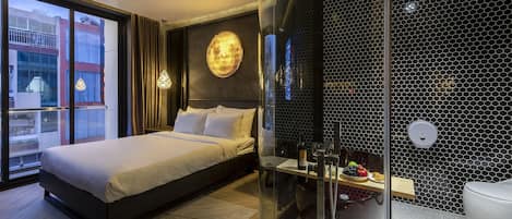 Ropa de cama de alta calidad, camas con pillow-top y minibar