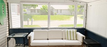 Spacious home just 7 blocks to ND! (54211)