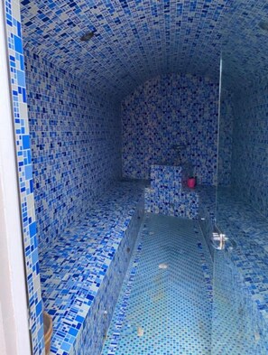 사우나, 온수 욕조