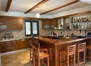 Bar (in der Unterkunft)