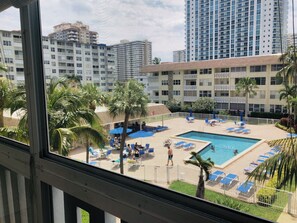 Piscina externa, piscina aquecida