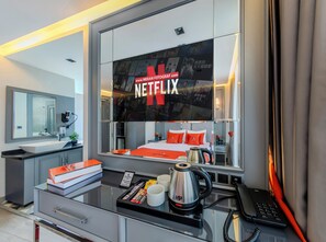 Exclusive Room | Premium bedding, minibar, in-room safe, desk - Atar Airport Hotel - Restaurant & Spa Wellness (Arnavutköy)