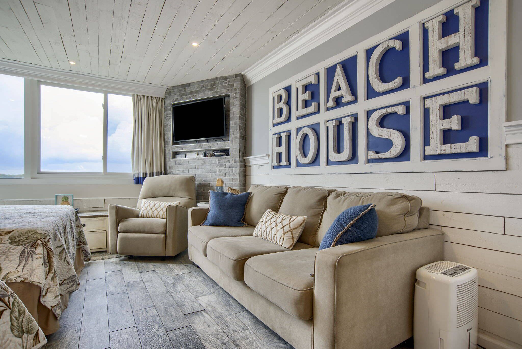 Seaside Villa | Ocean View Studio!