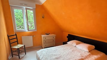 4 chambres, bureau, fer et planche Ă  repasser, Wi-Fi gratuit