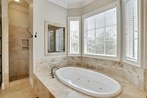 Towels - Sunset Rentals | Lookout 3 | Dog Friendly (Hilton Head Island)