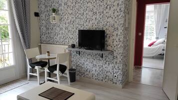 Fernseher
