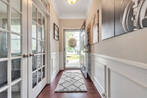 House, 4 Bedrooms | Interior - Charming Charlotte Retreat in Steele Creek by Redawning (Charlotte)