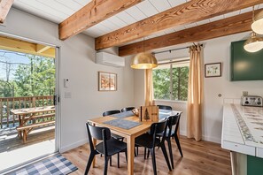 House, 3 Bedrooms | Dining