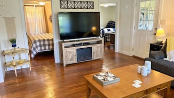 Casa, 2 habitaciones | Área de sala de estar