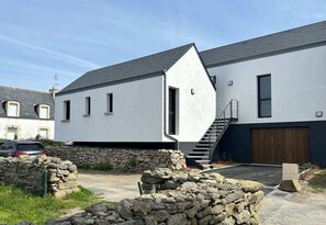 Exterior - Beautiful architect-designed house, Kérity (Penmarc'h)