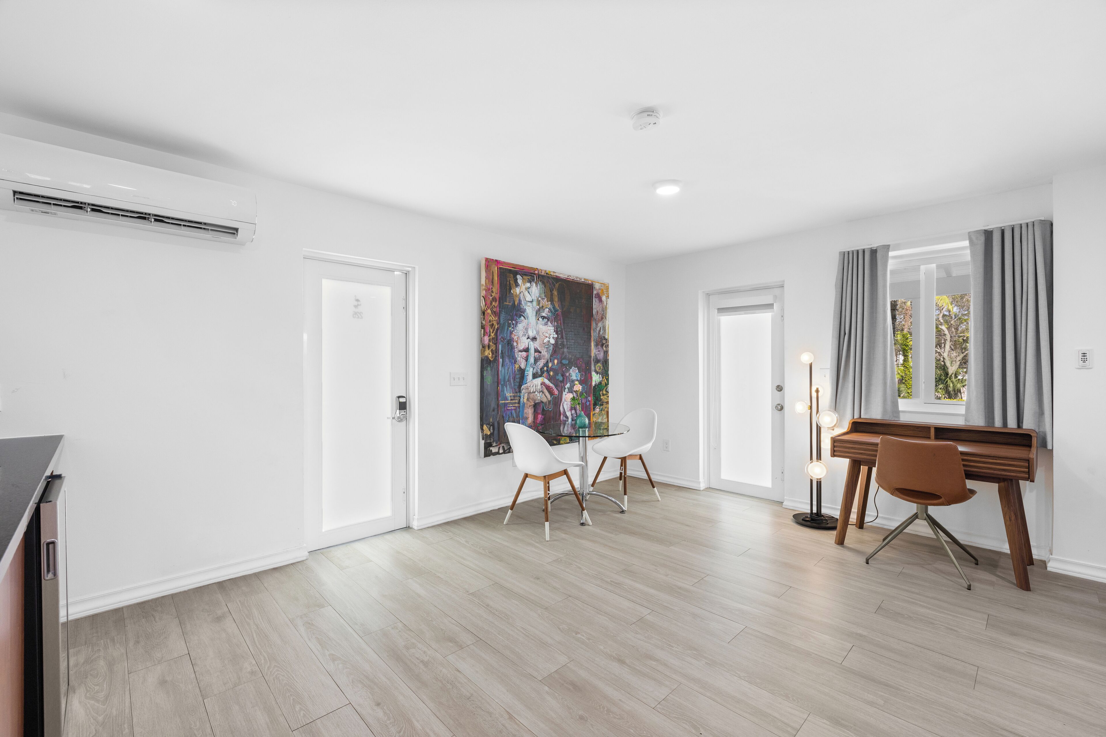 Photo - The New Yorker Hotel Miami