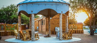 The Big Texan - Cabins & Wagons